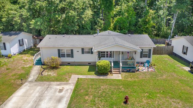 527 Grapevine St., Myrtle Beach, SC 29579