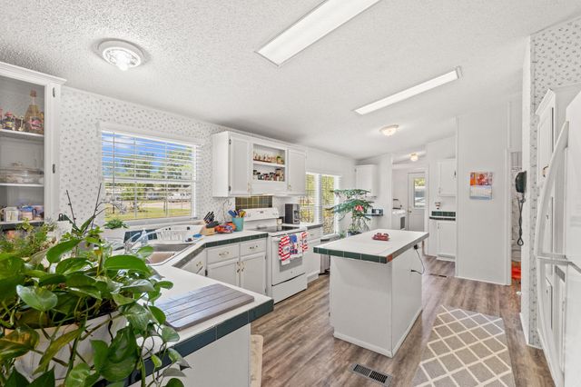 527 Grapevine St., Myrtle Beach, SC 29579
