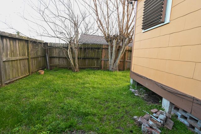 1416 57th Street, Galveston, TX 77551