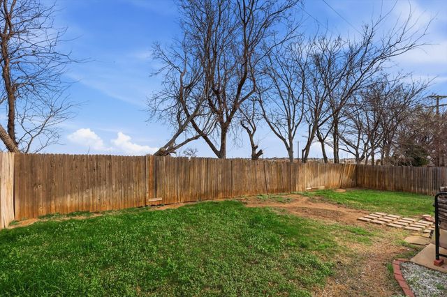 9212 Wellington Drive, Little Elm, TX 75068