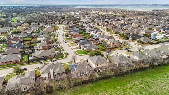 9212 Wellington Drive, Little Elm, TX 75068