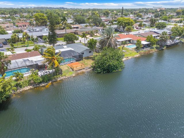 11640 NW 30th Place, Sunrise, FL 33323