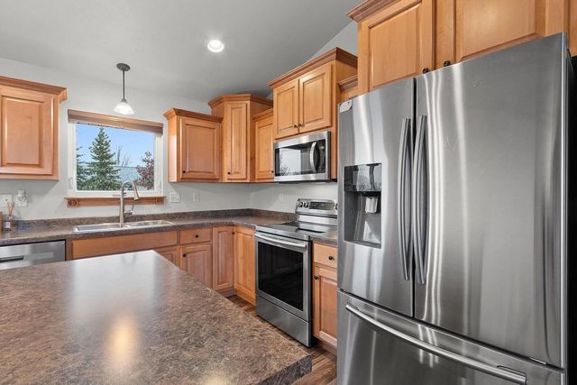 2437 LAWRENCE DRIVE, De Pere, WI 54115