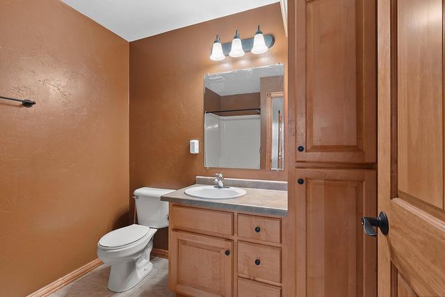 2437 LAWRENCE DRIVE, De Pere, WI 54115