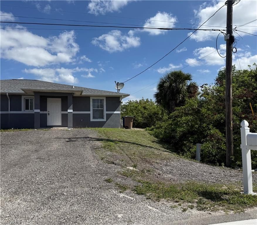 700 W 12th ST, Lehigh Acres, FL 33972