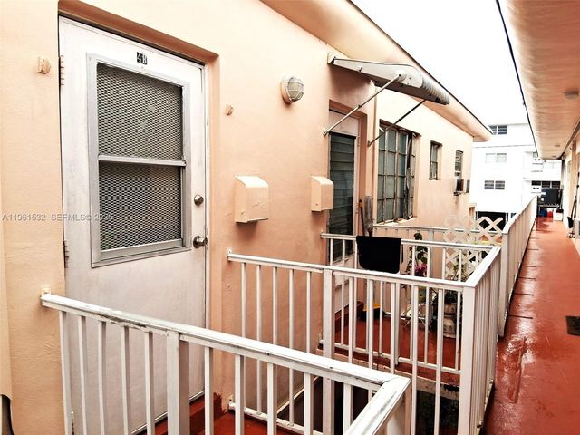 7860 Harding Ave 4B, Miami Beach, FL 33141