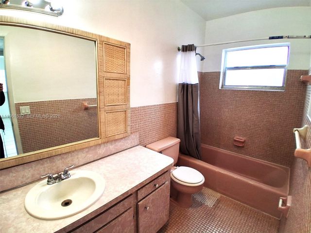 7860 Harding Ave 4B, Miami Beach, FL 33141