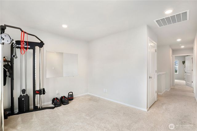 18708 Emmons Court E, Puyallup, WA 98374
