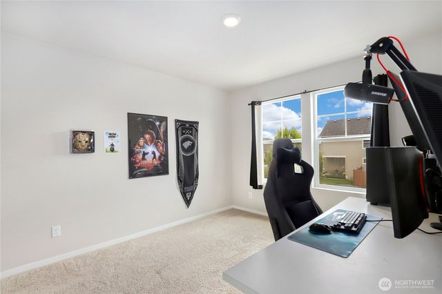 18708 Emmons Court E, Puyallup, WA 98374