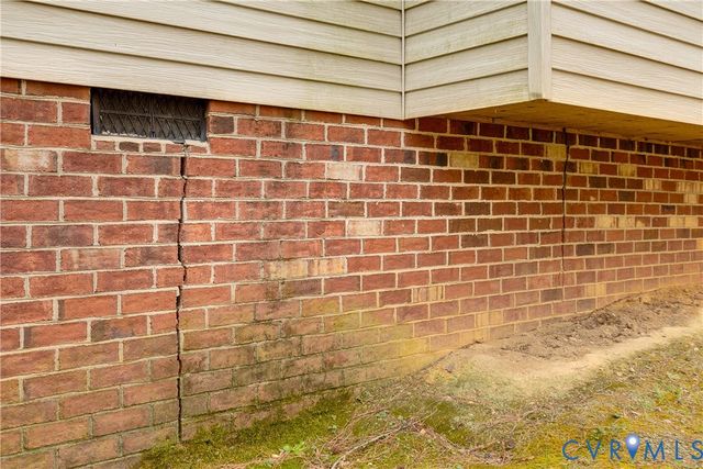 600 Queensway Rd, Chesterfield, VA 23236