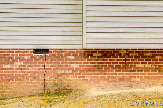 600 Queensway Rd, Chesterfield, VA 23236