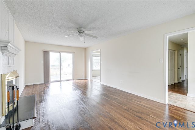 600 Queensway Rd, Chesterfield, VA 23236