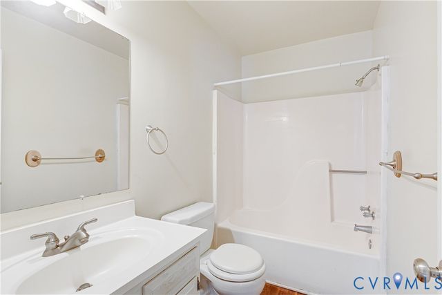 600 Queensway Rd, Chesterfield, VA 23236