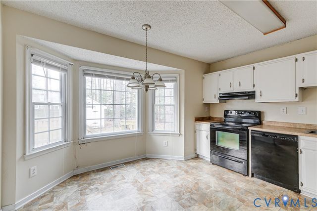 600 Queensway Rd, Chesterfield, VA 23236