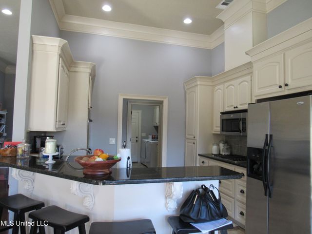 101 Bear Creek Circle, Canton, MS 39046