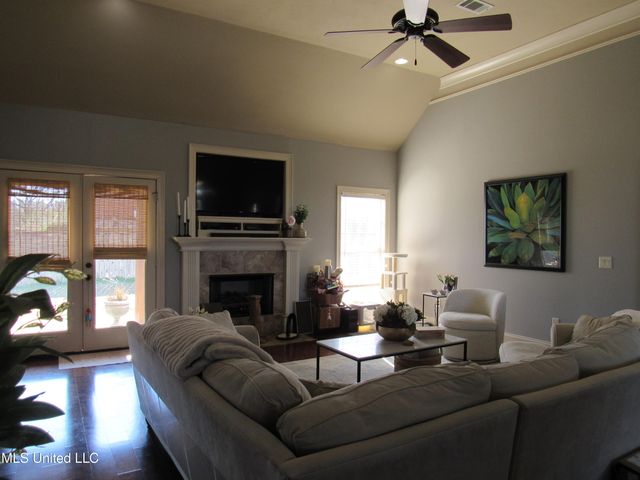 101 Bear Creek Circle, Canton, MS 39046