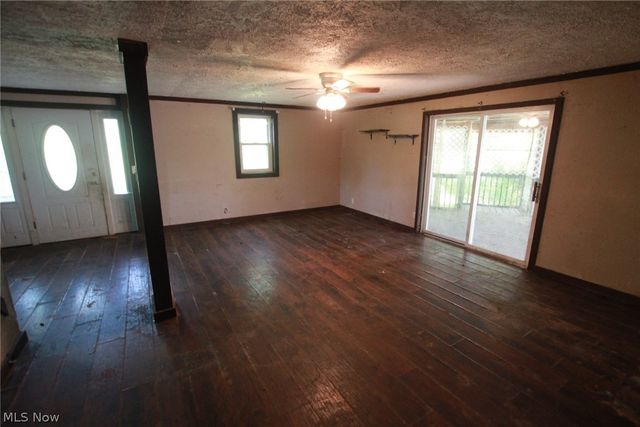 14413 Ellsworth Road, Berlin Center, OH 44401
