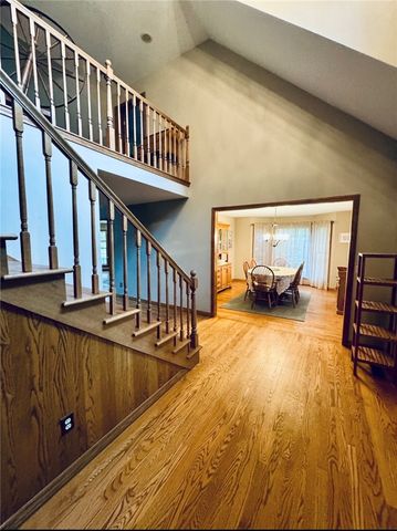 291 Woodland Dr, Wilmington Twp, PA 16142