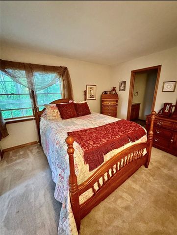 291 Woodland Dr, Wilmington Twp, PA 16142