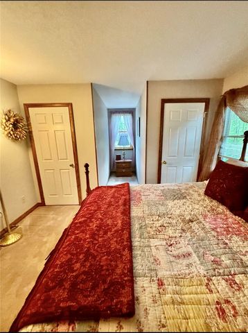 291 Woodland Dr, Wilmington Twp, PA 16142