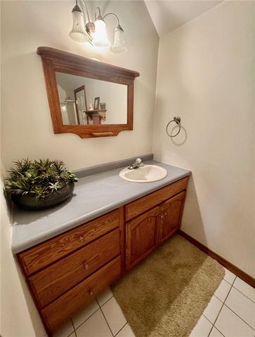 291 Woodland Dr, Wilmington Twp, PA 16142