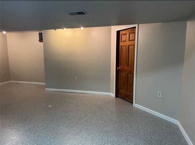 291 Woodland Dr, Wilmington Twp, PA 16142