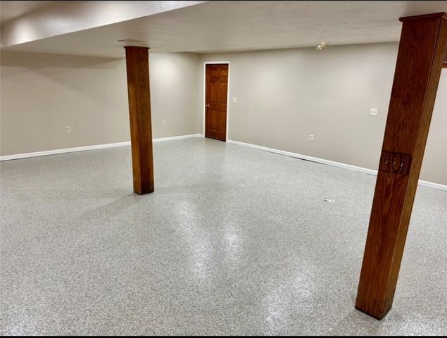 291 Woodland Dr, Wilmington Twp, PA 16142
