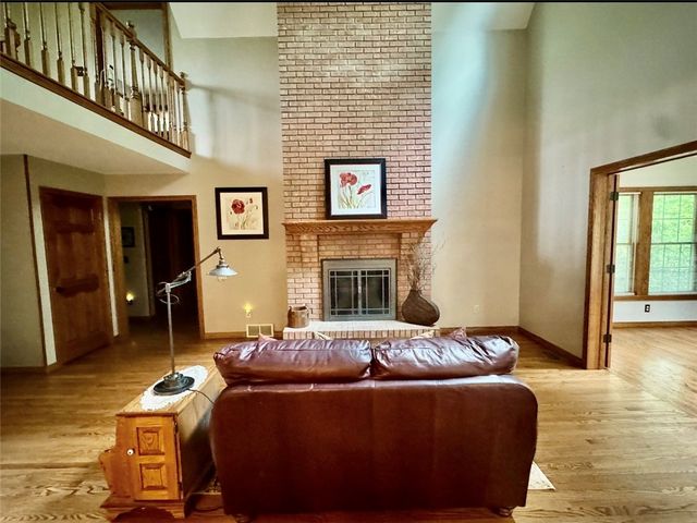 291 Woodland Dr, Wilmington Twp, PA 16142