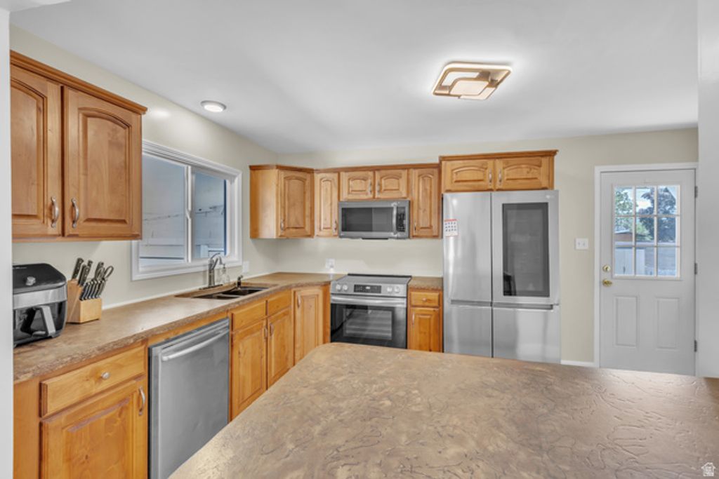Image 9 of property listing at 53 W 400 N, Spanish Fork, UT 84660