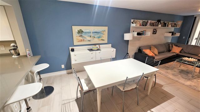 600 Egret Circle 7201, Delray Beach, FL 33444