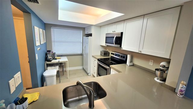 600 Egret Circle 7201, Delray Beach, FL 33444