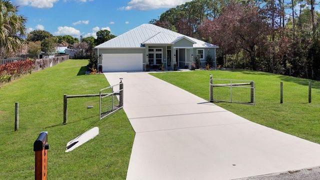 5116 Silver Oak Drive, Fort Pierce, FL 34982
