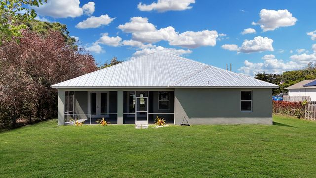 5116 Silver Oak Drive, Fort Pierce, FL 34982