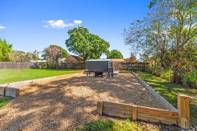 5116 Silver Oak Drive, Fort Pierce, FL 34982