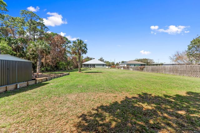 5116 Silver Oak Drive, Fort Pierce, FL 34982