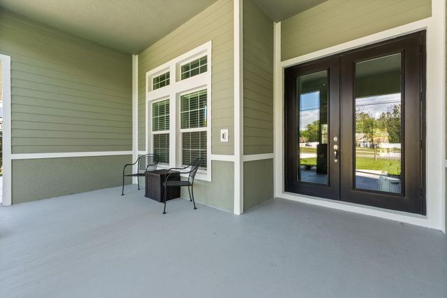 5116 Silver Oak Drive, Fort Pierce, FL 34982