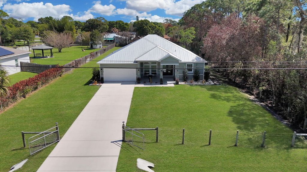 5116 Silver Oak Drive, Fort Pierce, FL 34982