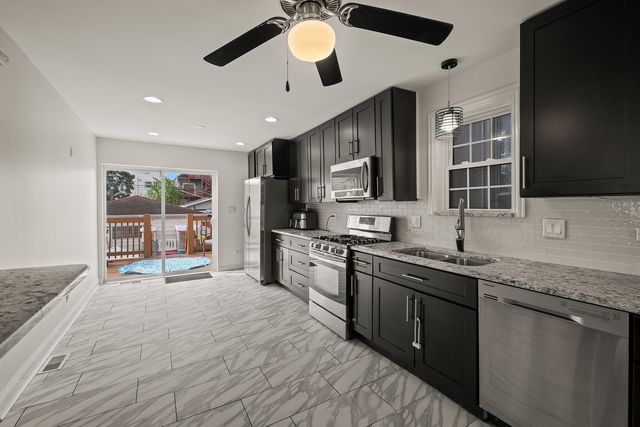 4317 W Shakespeare Avenue, Chicago, IL 60639