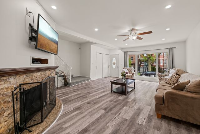 4317 W Shakespeare Avenue, Chicago, IL 60639