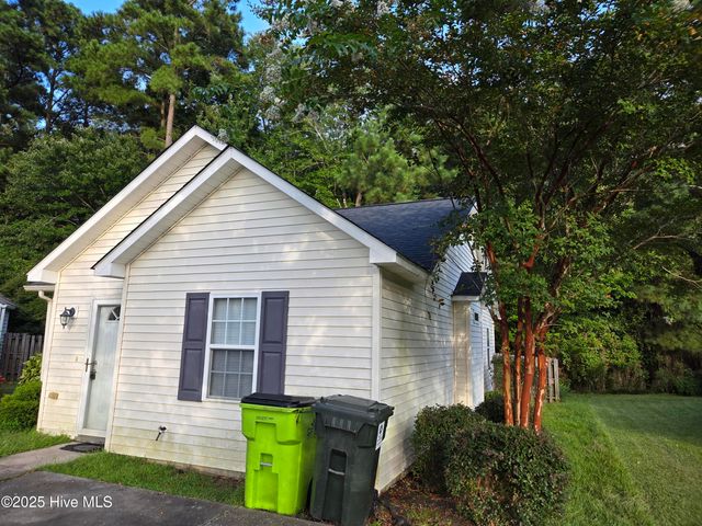 117 Gladiola Drive, New Bern, NC 28562
