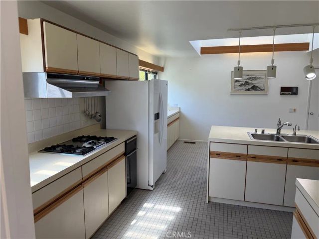 31 Hathway Avenue, San Luis Obispo, CA 93405