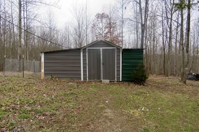 30611 Steel Tram Rdg, Crawford, TN 38554