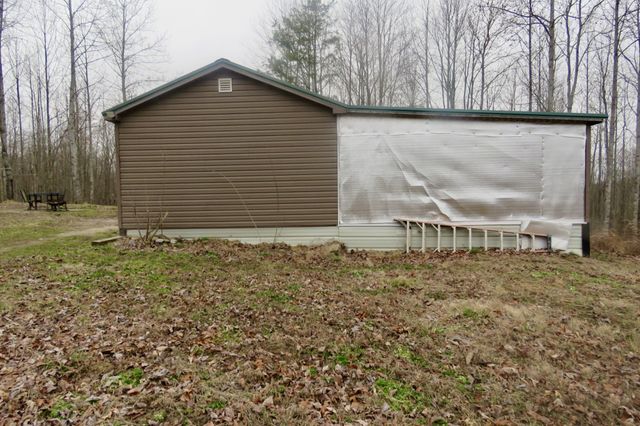 30611 Steel Tram Rdg, Crawford, TN 38554
