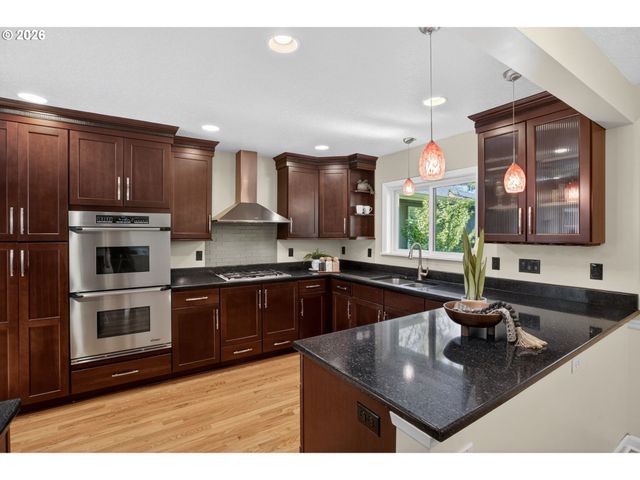 16965 Chapin Way, Lake Oswego, OR 97034