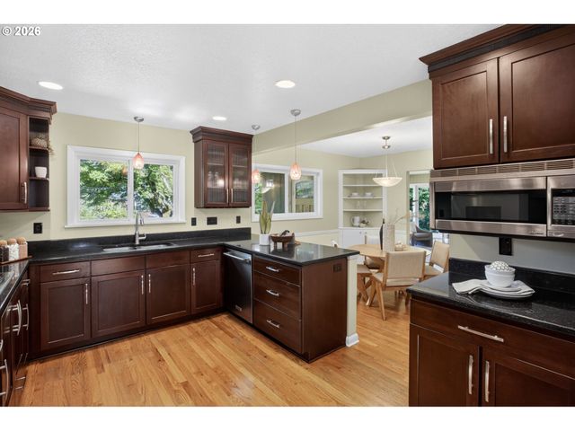 16965 Chapin Way, Lake Oswego, OR 97034