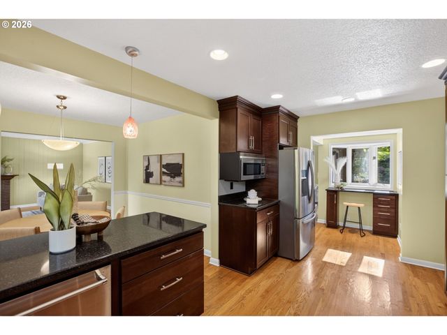 16965 Chapin Way, Lake Oswego, OR 97034
