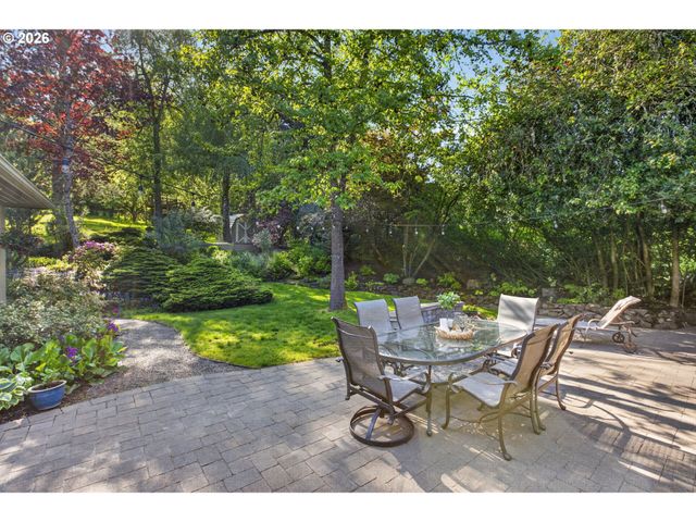 16965 Chapin Way, Lake Oswego, OR 97034