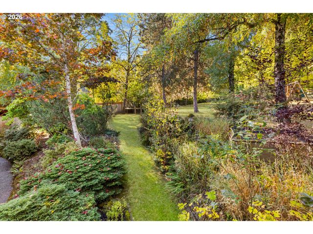 16965 Chapin Way, Lake Oswego, OR 97034