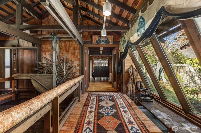 1083 S Fort Casey Rd, Coupeville, WA 98239