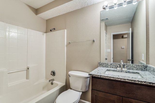 2105 Emerald Oaks, Mesquite, TX 75181
